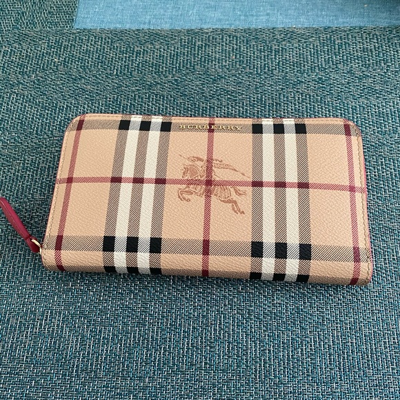 Burberry Wallet - Picture 1 of 2
